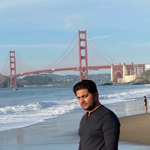 Meet your Posher, Amjad